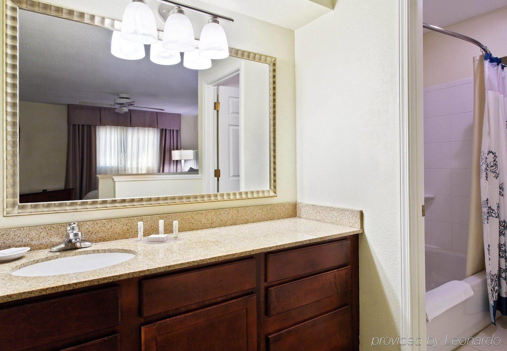 Residence Inn By Marriott Winston Salem University Area Bagian luar foto