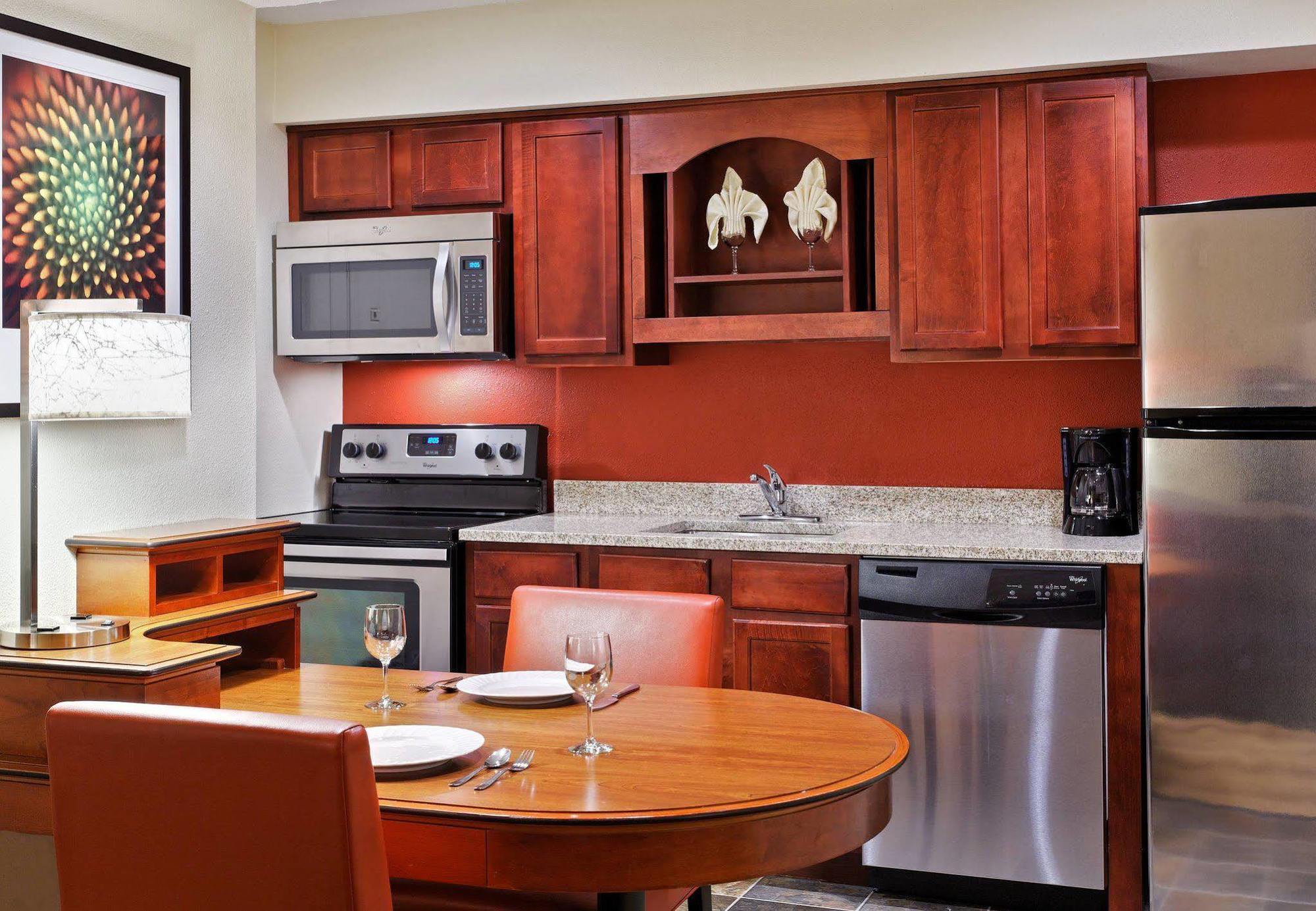 Residence Inn By Marriott Winston Salem University Area Bagian luar foto