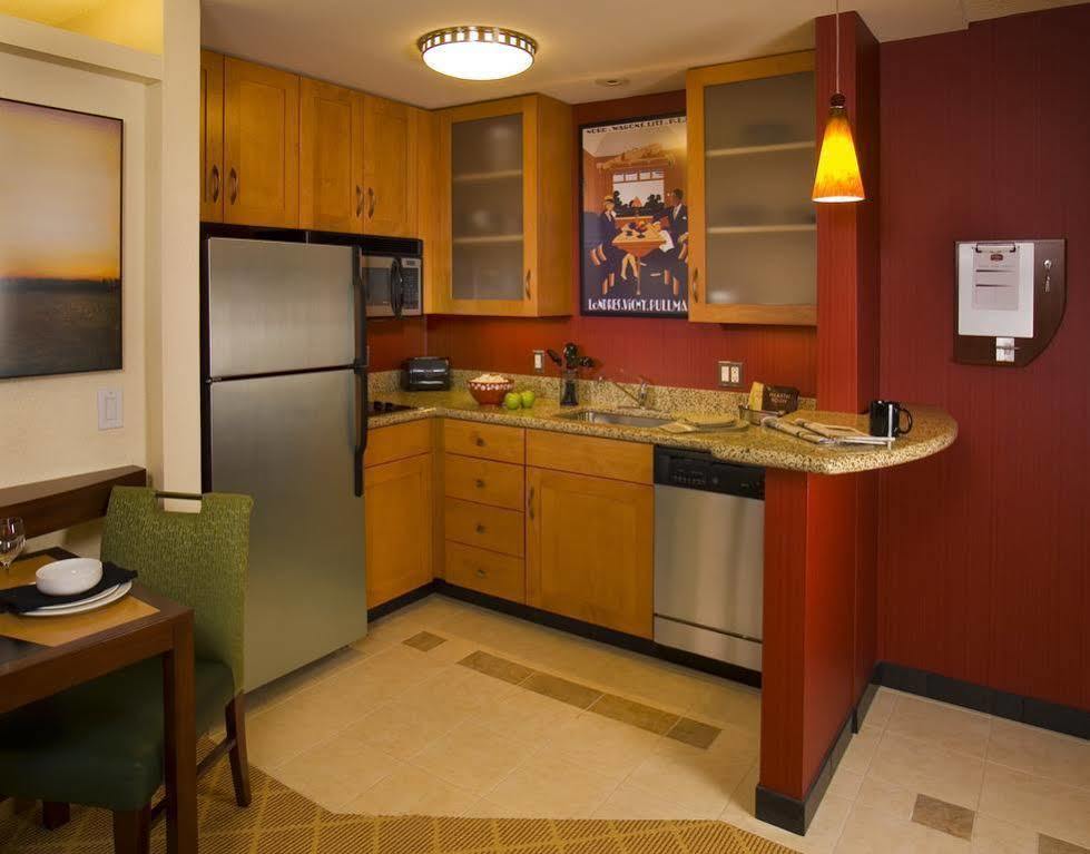 Residence Inn By Marriott Winston Salem University Area Bagian luar foto