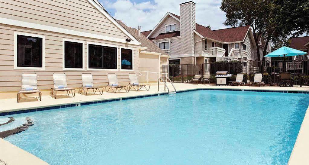 Residence Inn By Marriott Winston Salem University Area Bagian luar foto
